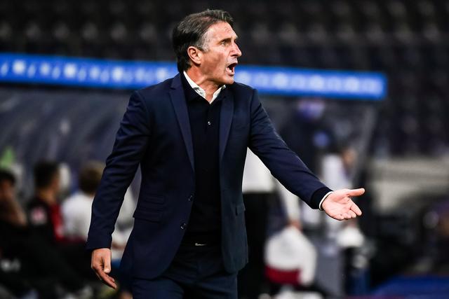 多特爆冷不敌倒数第二 沙欣若下课继任者是滕哈赫